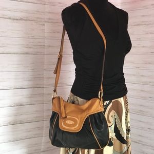 B. Makowsky shoulder bag